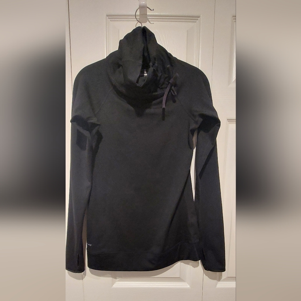 NIKE Pro Hyperwarm Infinity Training Top, Black, Womens Size Small